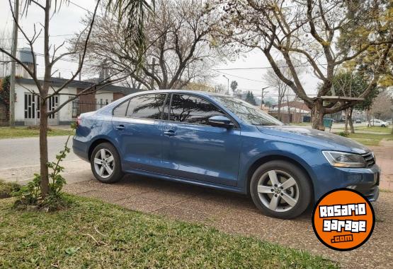 Autos - Volkswagen Vento advance plus 2017 Nafta 15000Km - En Venta