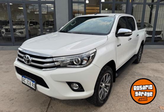 Camionetas - Toyota Hilux SRX 2017 Diesel 155000Km - En Venta