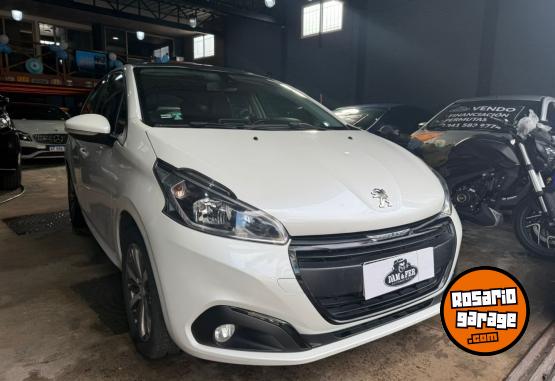 Autos - Peugeot 208 feline trip 2020 Nafta 98000Km - En Venta