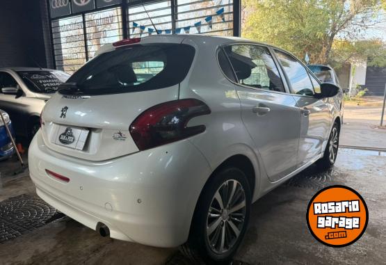 Autos - Peugeot 208 feline trip 2020 Nafta 98000Km - En Venta