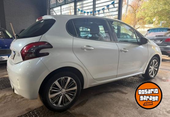 Autos - Peugeot 208 feline trip 2020 Nafta 98000Km - En Venta