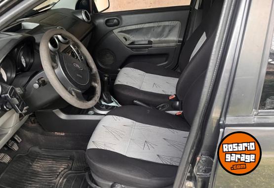 Autos - Ford Fiesta EDGE PLUS MP3 2008 Nafta 200000Km - En Venta