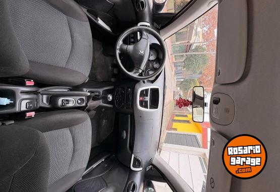 Autos - Peugeot 207 2012 Diesel 124000Km - En Venta