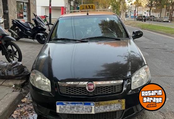 Autos - Fiat Siena 1.4 fire 2017 GNC 555555Km - En Venta