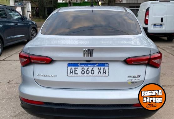 Autos - Fiat Cronos Precision 1.8 AT 2021 Nafta 66000Km - En Venta