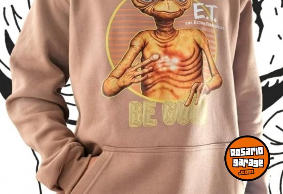 Indumentaria - Buzos retro Dia del padre e invierno 2026 - En Venta
