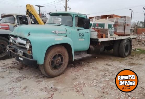 Camiones y Gr�as - Ford 900 a�o 1956 - En Venta