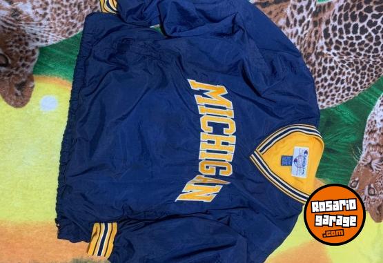 Indumentaria - Rompe viento, Champion Xl amplió - En Venta