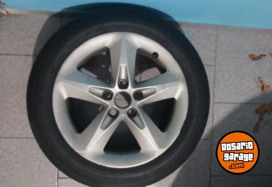Accesorios para Autos - Llantas Focus 2 con cubiertas - En Venta