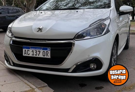 Autos - Peugeot 208 FELINE 1.6 2018 Nafta 110000Km - En Venta