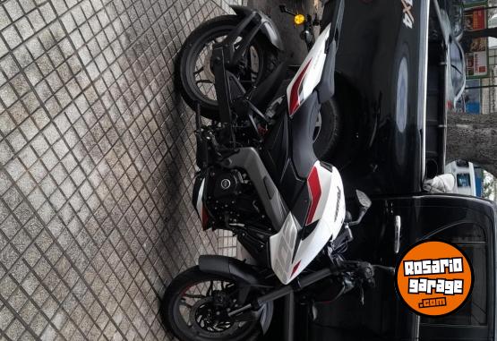 Motos - Bajaj NS200 2025 Nafta 1300Km - En Venta
