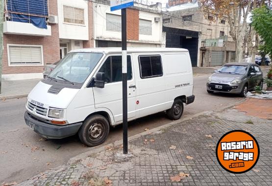 Utilitarios - Renault Trafic 1996 Diesel 111111Km - En Venta