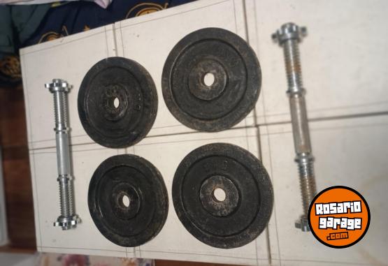 Deportes - Excelente Par de Mancuernas con Rosca XL con 20 Kg de Discos de Fundición - En Venta