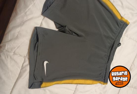 Indumentaria - Short Nike 2018 Original de Rosario Central Talle M Grande Impecable Estado - En Venta