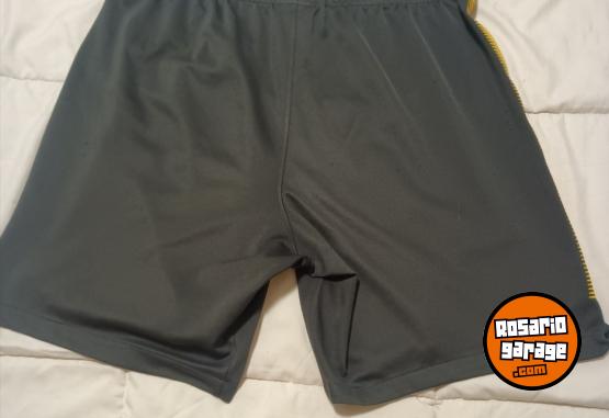 Indumentaria - Short Nike 2018 Original de Rosario Central Talle M Grande Impecable Estado - En Venta