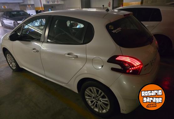 Autos - Peugeot 208 2019 Nafta 51000Km - En Venta
