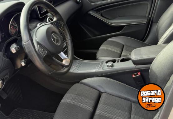 Autos - Mercedes Benz A 200 Urban 2018 Nafta 84000Km - En Venta
