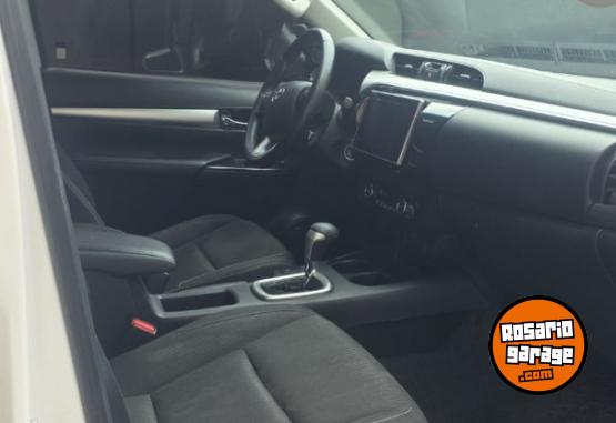 Camionetas - Toyota HILUX SRV 4X2 AUTOMATICA 2018 Diesel 167000Km - En Venta
