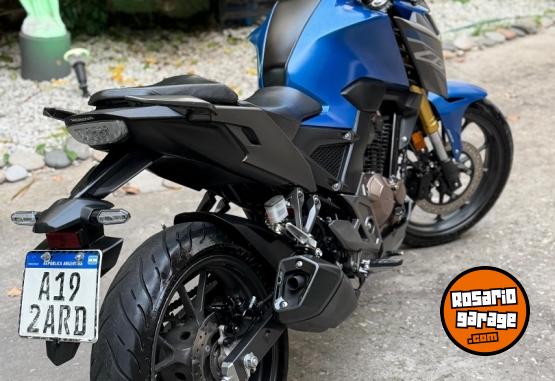 Motos - Honda Cb 300 2023 Nafta 12000Km - En Venta
