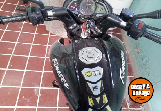 Motos - Bajaj Ns 200 rowser 2017 Nafta 13700Km - En Venta