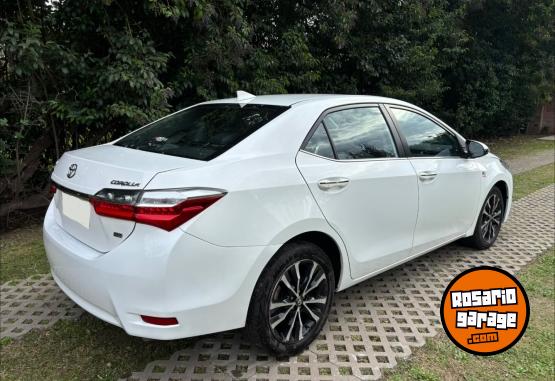 Autos - Toyota Corolla SE-G 1.8 CVT 2017 Nafta 261000Km - En Venta