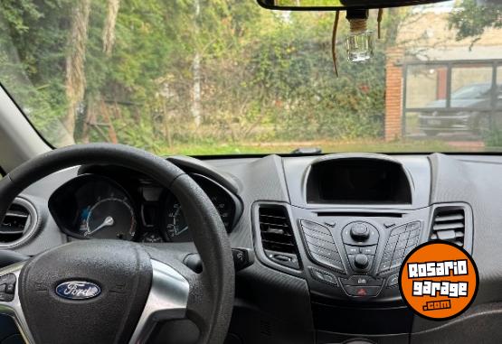 Autos - Ford Fiesta S Plus 2015 Nafta 117000Km - En Venta