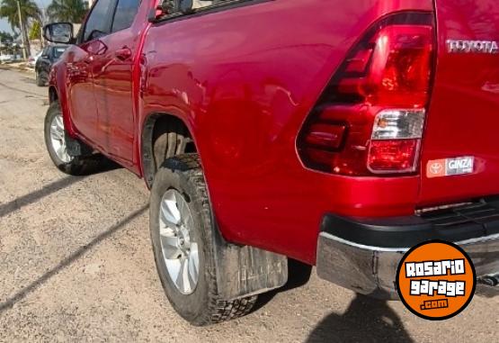 Camionetas - Toyota Hilux D/C SR 2017 2.4 2017 Diesel 120000Km - En Venta