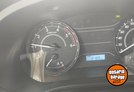 Camionetas - Toyota Hilluk 2024 Diesel 2188Km - En Venta