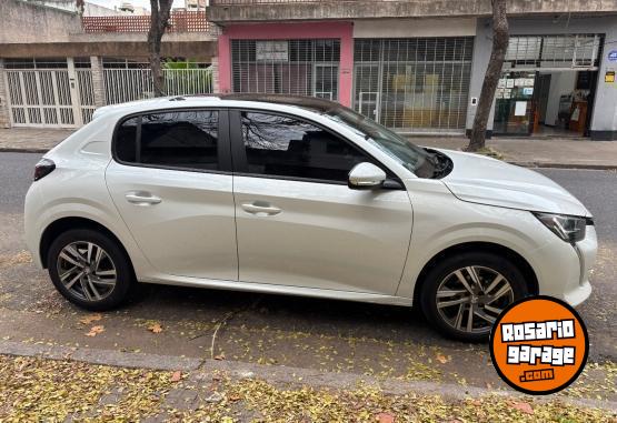 Autos - Peugeot 208 2022 Nafta 71700Km - En Venta