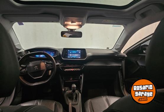 Autos - Peugeot 208 2022 Nafta 71700Km - En Venta
