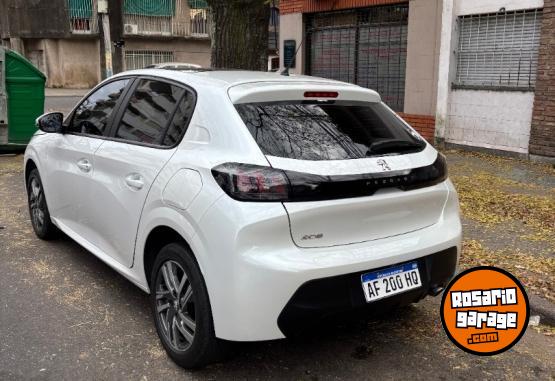 Autos - Peugeot 208 2022 Nafta 71700Km - En Venta