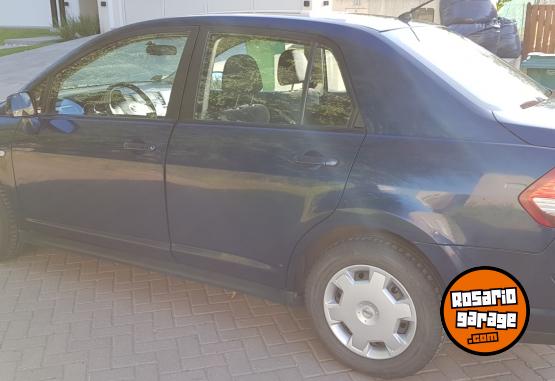 Autos - Nissan Tiida Visia 1.8 6MT sedan 2008 Nafta 235000Km - En Venta