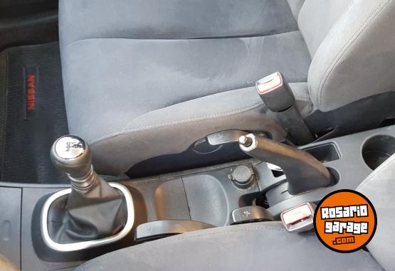 Autos - Nissan Tiida Visia 1.8 6MT sedan 2008 Nafta 235000Km - En Venta