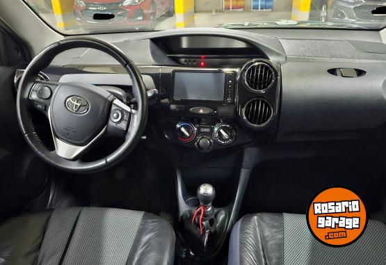 Autos - Toyota Etios XLS 2018 Nafta 45400Km - En Venta
