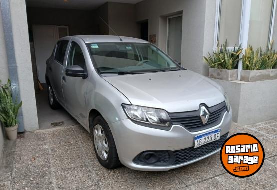 Autos - Renault Sandero Authentique 2017 Nafta 63500Km - En Venta