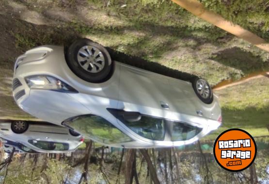 Autos - Chevrolet Prisma joy 2019 Nafta 170000Km - En Venta
