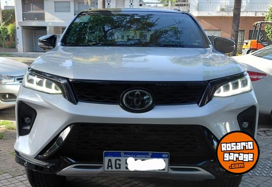Camionetas - Toyota SW4 DIAMOND 2024 Diesel 22000Km - En Venta