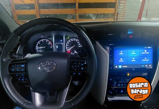 Camionetas - Toyota SW4 DIAMOND 2024 Diesel 22000Km - En Venta