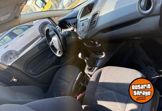 Autos - Ford Fiesta 2014 GNC 165000Km - En Venta