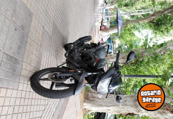 Motos - Hero Hunk 150 2025 Nafta 4200Km - En Venta