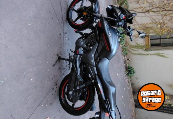 Motos - Hero Hunk 150 2025 Nafta 4200Km - En Venta