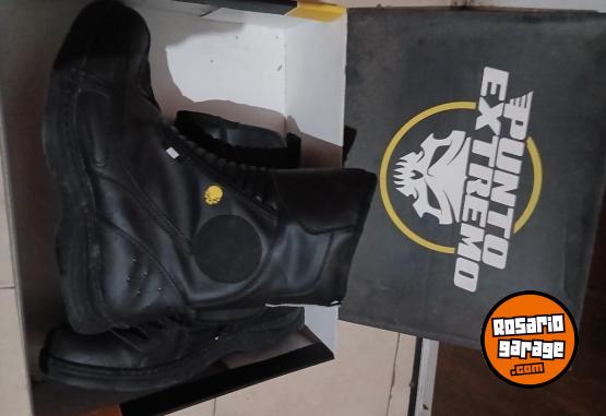 Indumentaria - Calzado para moto punto extremo - En Venta