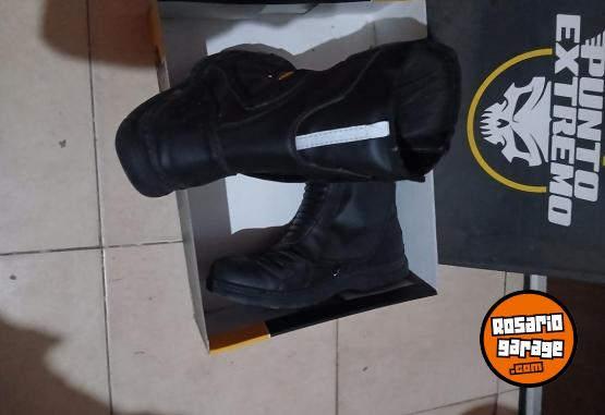 Indumentaria - Calzado para moto punto extremo - En Venta