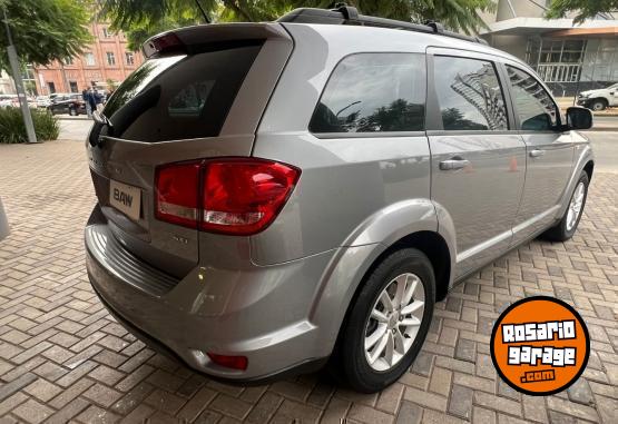 Camionetas - Dodge Journey 2.4 7 asiento 2017 Nafta 120000Km - En Venta