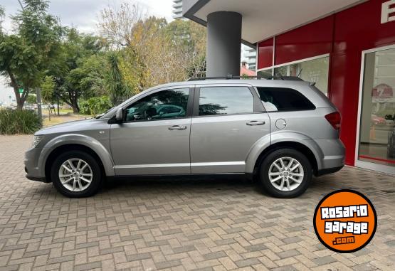 Camionetas - Dodge Journey 2.4 7 asiento 2017 Nafta 120000Km - En Venta