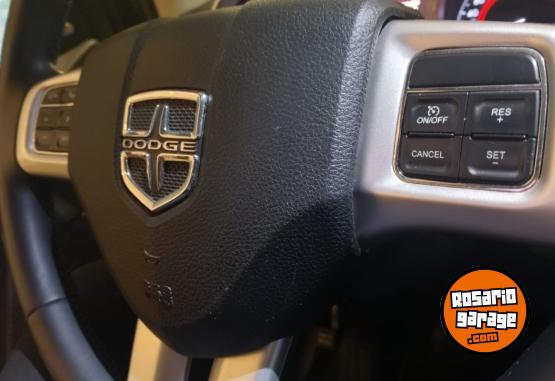 Camionetas - Dodge Journey 2.4 7 asiento 2017 Nafta 120000Km - En Venta