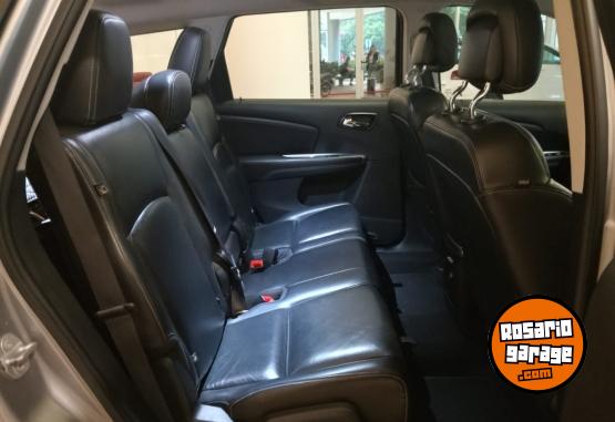 Camionetas - Dodge Journey 2.4 7 asiento 2017 Nafta 120000Km - En Venta