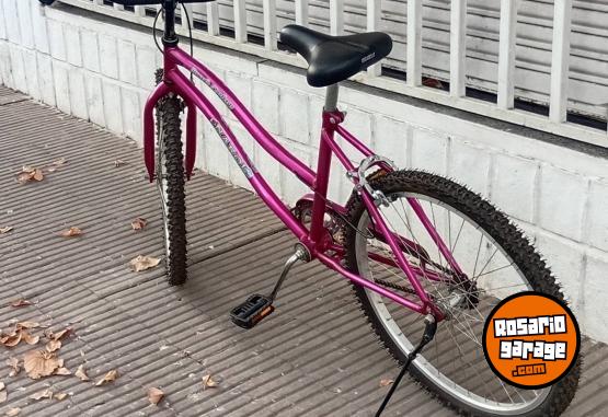 Deportes - SPORT MOTO: BICICLETA PLAYERA MARCA: NAROL. MODELO: BEACH CRUISER. RODADO: 24. SEMINUEVA UNICA. - En Venta