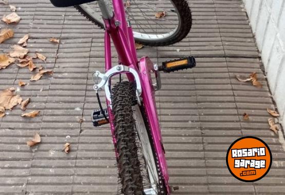 Deportes - SPORT MOTO: BICICLETA PLAYERA MARCA: NAROL. MODELO: BEACH CRUISER. RODADO: 24. SEMINUEVA UNICA. - En Venta