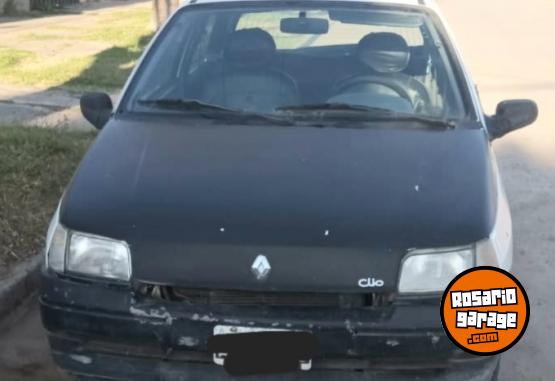 Autos - Renault Clio 1996 Nafta 280000Km - En Venta